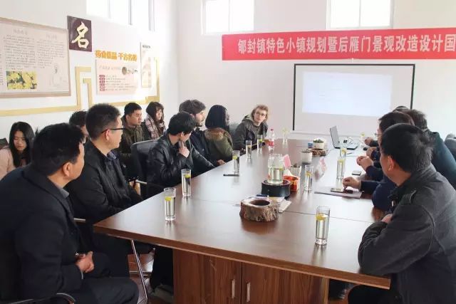 一批批參觀(guān)團為何頻頻到云臺冰菊基地參觀(guān)？